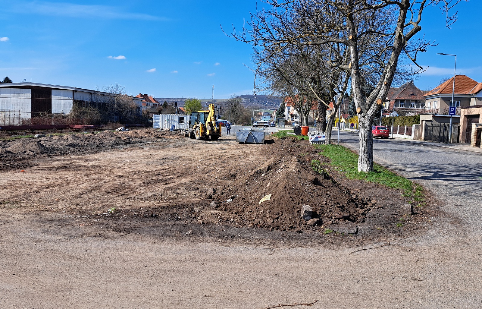 Parkoviště v Husově ulici