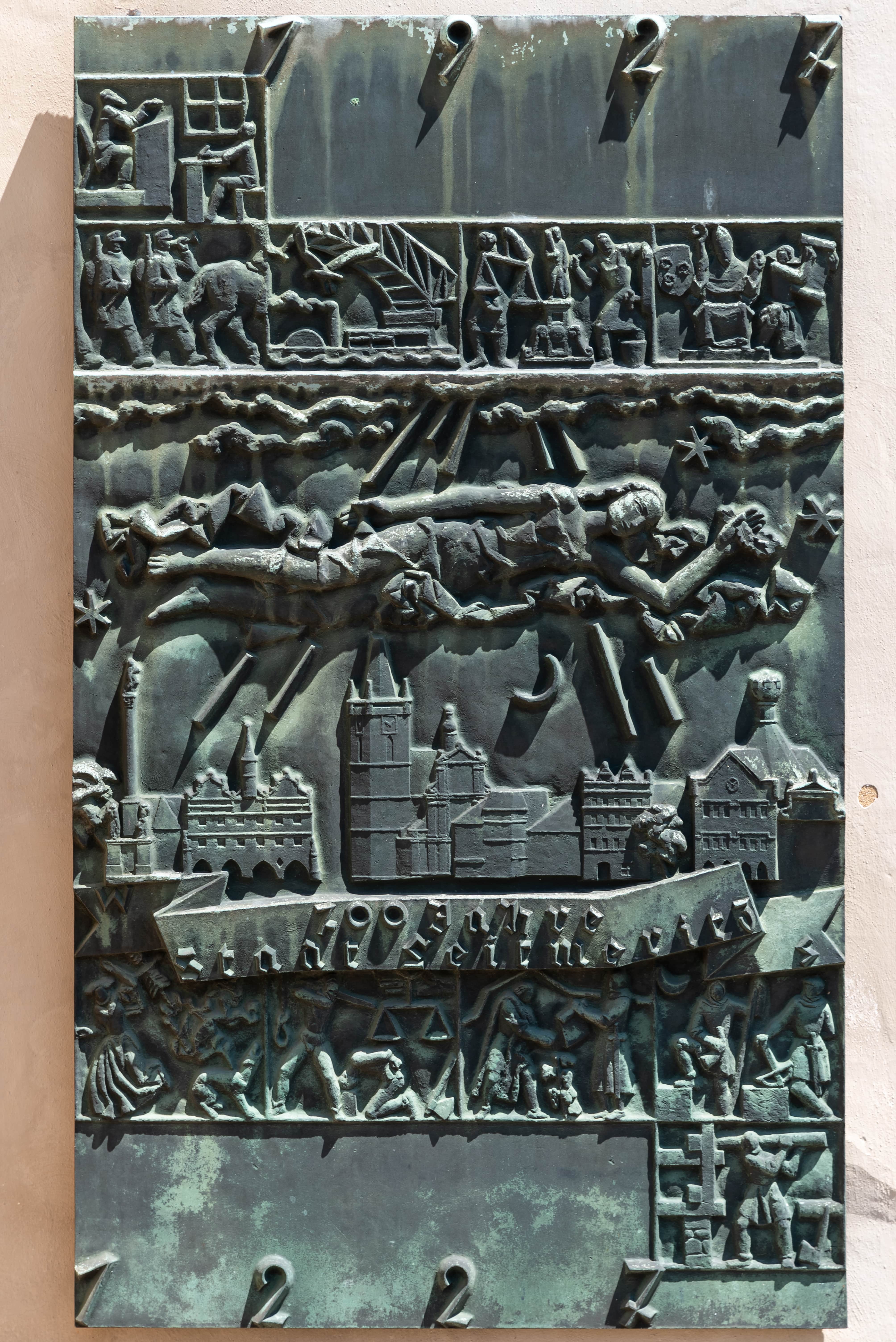 Obr. 5 – reliéf umístěný namísto císaře v roce 1927, nyní uložen v Severočeské galerii výtvarného umění v Litoměřicích.