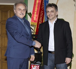 starosta ladislav chlupac prijal viceprezidenta svetove hokejbalove federace wbhf jaroslava meliskamale